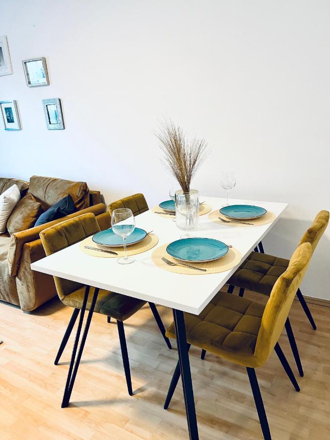 Modernes 3 Zimmer Apartment - Luise- Mit Wlan, Balkon Und Smart-Tv In City-Nahe! Ερφούρτη Εξωτερικό φωτογραφία